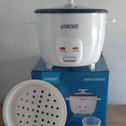 Olla Arrocera Sanumo de 1.8 Lt garantía 15 días damos factura - Img 55258235