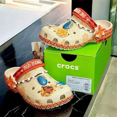 CROCS PARA NIÑOS (EDICIÓN LIMITADA) - Img 122504278