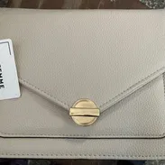 Cartera de mujer - Img 58029235