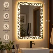 Espejo LED decorativo — 50 × 70 cm. 💰55 USD.  Espejo moderno con iluminación LED integrada. - Img 58214789