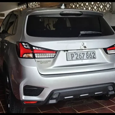 Mitsubishi outlander 2021 - Img 102527313
