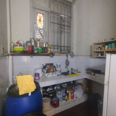 Apartamento interior segundo piso en habana vieja - Img 123618912