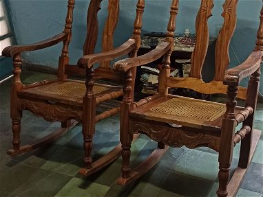 Vendo sillones de madera de buena calidad.50usd cada uno es una pareja. - Img main-image