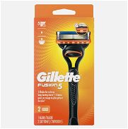 Maquinilla de afeitar Gillette fusion 5 y máquina de pelar wahl - Img 46156536