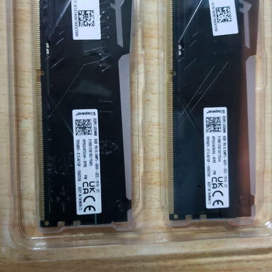 Vendo Pareja de memorias RAM DDR5 16Gb (8×2) - Img 120479835