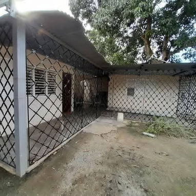 Se realizan trabajos de rejas para embellecer y proteger su vivienda con pintura montaje y transporte incluido telf 5176 - 5/7