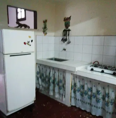 Vendo casa de dos cuartos en el centro del Cotorro - Img 28379655