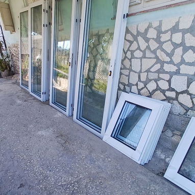 Carpinteria ,Marqueteria de aluminio, y cristal puertas ,ventanas , closet , Bajos de meseta ,paños fijos y más - 4/20