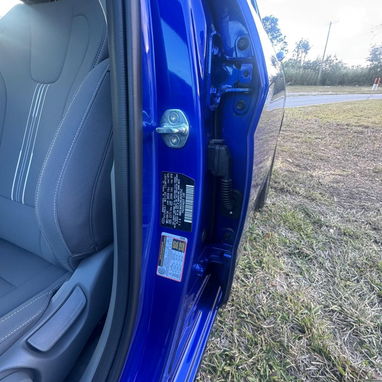 Vendo o negocio Yhunday Elantra 2025 cero millas entrado al país - Img 92506022