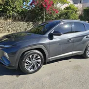 Vendo o negocio, Hyundai Tucson, 2023 con 70,000 km - Img 53450317