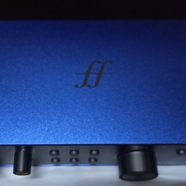 Interfaz de Audio Focusrite Scarlett 2i2 Gen4 Anniversary Edition (OPEN BOX) - 5/7