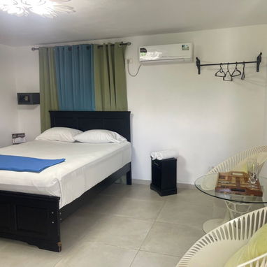 💎 Hostal Mi Cashita: Exclusividad y Confort al Más Alto Nivel en Boyeros - 6/10