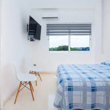 Apartment for Rent in Nuevo Vedado, Havana | 3 Bedrooms | Fully Furnished | Garage | Internet - Img 122558049