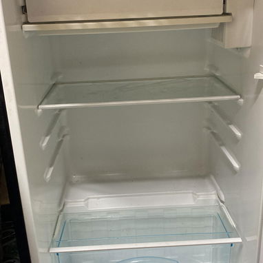 Vendo minibar 220 vol  con congelador - 2/3