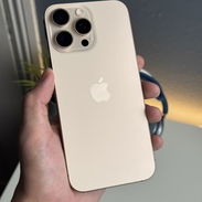 📱 iPhone 16 Pro Max Desert Titanium Color: Desert Titanium y blanco 💾 256 GB de almacenamiento 📲 SIM física - Img 56404229