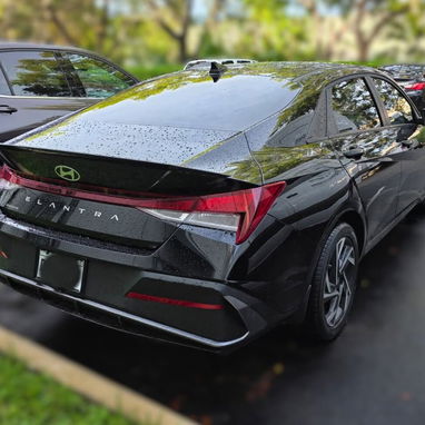 Hyundai Elantra NEGRO – $95 USD/día - 2/2
