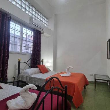🏢 Apartamento de RENTA POR DÍAS o RENTA LINEAL en Lagunas, a solo dos cuadras del Malecón. - Img 121653882