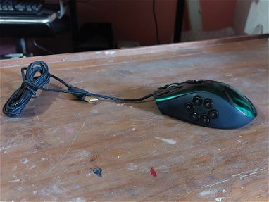 Mouse Razer naga 6 botones laterales como nuevo-30usd - Img main-image