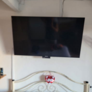 Se vende 📺 ¡Oferta imperdible! TV Hisense de 55 pulgadas (de uso, en buen estado) Incluye cajita digital + Fire Stick T - Img 121732305