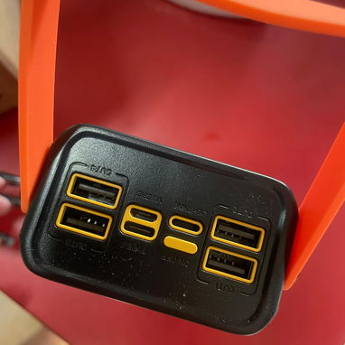 Cargador portátil de 70000mah con panel solar - Img 117699093