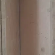 Planchas de mármol color crema a 14mil pesos y mano de obra a 10mil por cada plancha - Img 55496213