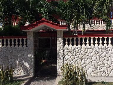 ⬇️Rento casa con piscina de 4 habitaciones a solo 4 cuadras de la playa GUANABO. Whatssap 52959440 - Img 61411879