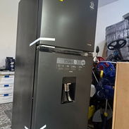 *Refrigerador Mystic de 9.32 pies³* Congelación seca y dispensador (Inverter) - Precio 420 USD - - Img 55772029