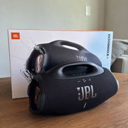 Vendo bocina JBL Boombox 4 - Img 57910212
