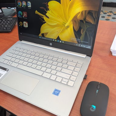 Laptop HP de uso en perfecto estado - 3/4