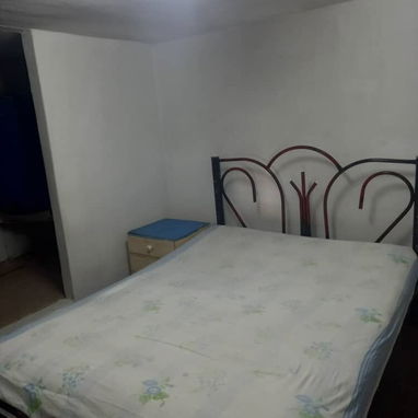 Vendo un excelente apartamento en muy buen lugar  de Plaza,posee sala cocina-comedor,baño,2 cuartos en barbacoa,gas de l - 2/9