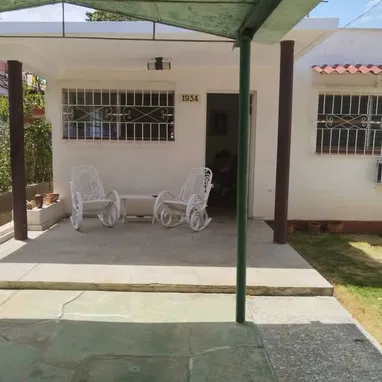 Renta de casa por noches en playa. Alquiler por tiempo indefinido en Playa - Img 120959523