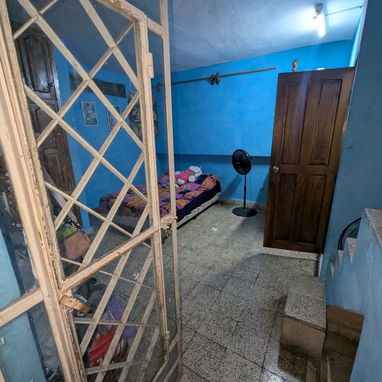 Vendo apartamento interior pero quedó de frente a la calle en 10 de octubre Lawton la calle paralela a dolores y cerca d - Img 122086710