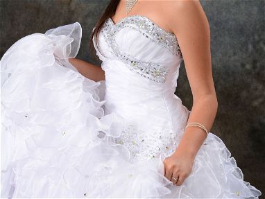 Vestido blanco de 15 o de novia - Img 65382929