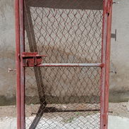 Puerta de hierro ideal para patio o pasillo - Img 55738239
