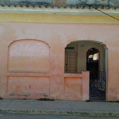 *$7000usd.  En venta casa (interior  de un pasillo propio.. una sola casa) en San Miguel, Reparto San Juan de los Pinos. - Img 118895463