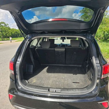 Renta de carro - 4/5