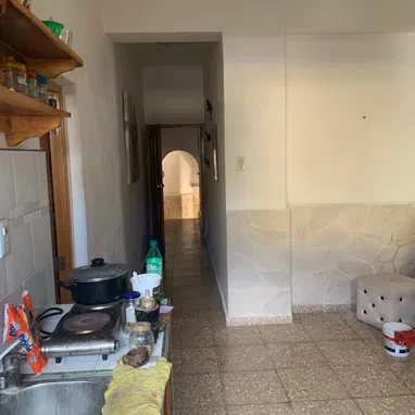 A la venta Apartamento interior a pocos metros de la Universidad de La Habana y el Canal Habana - 2/10