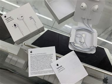 Original Apple EarPods Headphones Lightning DE CABLE PARA IPHONE 7/8/X/11/12/13/14 NEW -SELLADOS VER FOTOS - Img main-image
