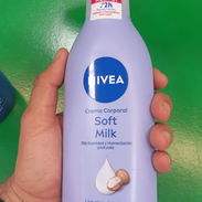 Crema Nivea de 400ml para toda la familia  Hidratación profunda Para manos, cuerpo y rostro - Img 54667717