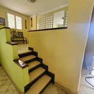 Ofertaaa precioso y super grande biplanta bajos a la venta!!! Con patio y garaje!!! - Img 54637898