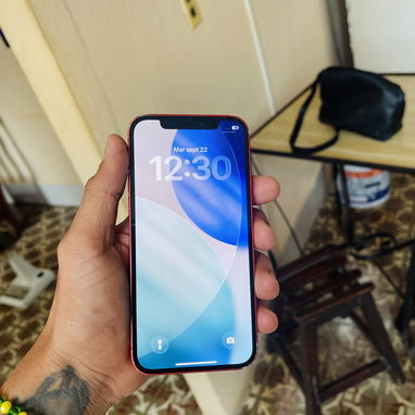 iPhone 12 - 4/4