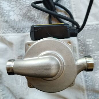 VEVOR Bomba de Recirculación de Agua Caliente, Bomba Circuladora de Agua de 100 w 110 V, 53274327 - Img 120662713
