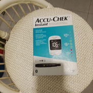 Glucómetro marca Accu-chek con tirillas y lancetas - Img 56236897