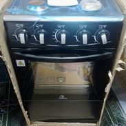 👉🏻 Vendo Cocina de gas Con Horno, Nueva en caja con sus papeles. - Img 55361952