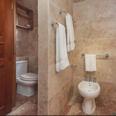 🏠 Hermosa casa de renta en Santa Fé con piscina y acceso directo al mar. 💵 Precio: 70 usd por habitación - 9/10