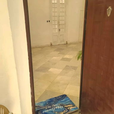RENTA EN VEDADO, CON PANELES SOLARES - 9/9