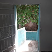 Se rentan 2 apartamentos en línea y B , vedado - Img 55734922
