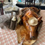 Sabor criollo en su mesa, sin moverse de su casa. Cerdo asado entero 😃 - Img 56676355