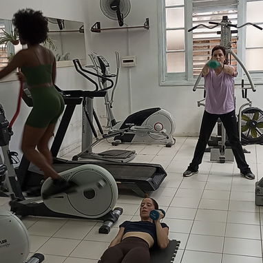😍Gimnasio para mujeres_Cerca de Línea y 10 Vedado - Img 118437843