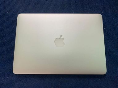 Vendo MacBook Air 13,120 GB, i5,batería 3h(570 ciclos) - Img 66137884